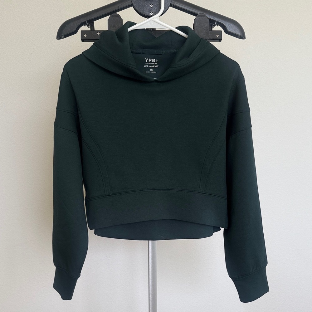 Abercrombie & Fitch Deep Green Cropped Sweatshirt